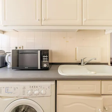 Guestready - Lisbon's Charme Rouge