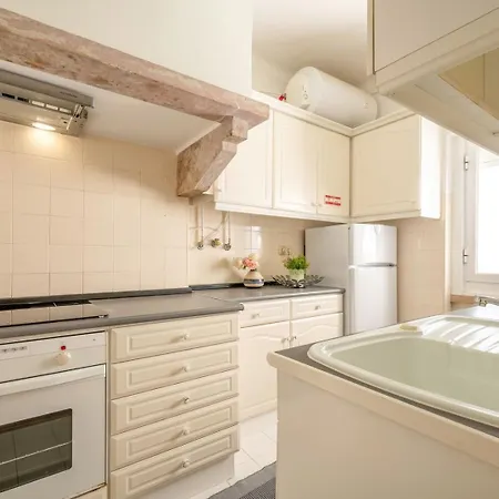 Guestready - Lisbon's Charme Rouge Apartmán Lisboa