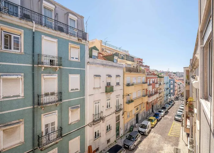 Guestready - Lisbon's Charme Rouge דירה